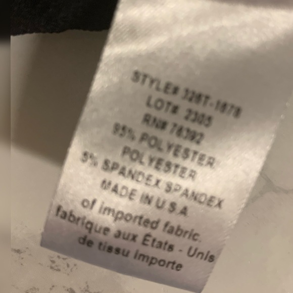 Snap brand Quilted Black Crop Top - Size Medium - Picture 4 of 4